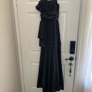 Black Sweetheart Strapless Gown for Weddings
